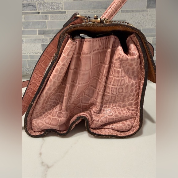 Patricia Nash Ellora Leather Multi Compartment Satchel with matching Wallet-Pink - Picture 3 of 16